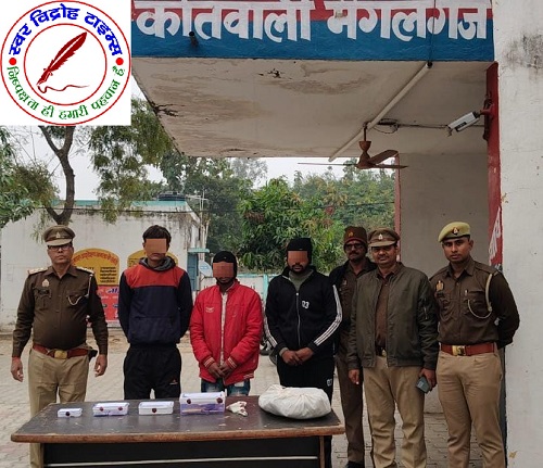 चोरी का 24 घण्टे के अन्दर अनावरण करते हुए 4 अभियुक्त पुलिस मुठभेड़ मे गिरफ्तार !