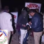 सार्वजनिक स्थान पर शराब पीने वालों पर कार्यवाही ! महाराजगंज पुलिस का अभियान, हाइवे किनारे खड़े वाहनों को भी जांचा !