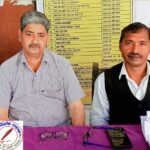 बार एसोसिएशन के वरिष्ठ अधिवक्ता वीरेंद्र कुमार सिंह व श्रीभागवत मौर्य ने DM को सौंपा ज्ञापन !