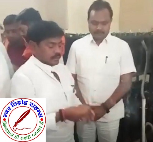 समाज कल्याण राज्य मंत्री ने किया कुर्सी कूलर का उद्घाटन, बना चर्चा का विषय !