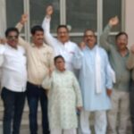 कर्मचारीयों के बाद पेंशनरो के हक पर सरकार डाल रही है डाका, पे कमीशन के लाभ से किया बंचित ! बुढ़ापे की रोटी छीन रही है सरकार !