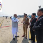 वाराणसी पहुंचे प्रधानमंत्री नरेंद्र मोदी ! अरबों की परियोजनाओं का करेंगे लोकार्पण और शिलान्यास ! बलात्कार की हालिया घटना पर जताई कड़ी चिंता !