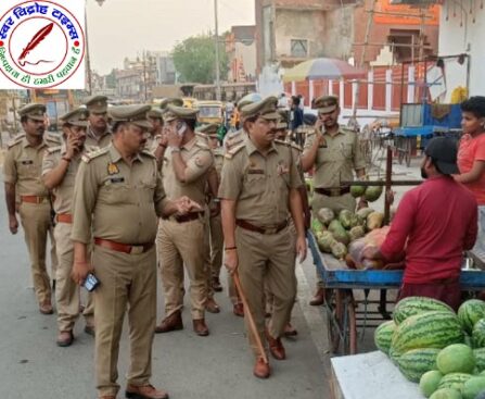 गोरखनाथ पुलिस ने पैदल गश्त कर परखी सुरक्षा व्यवस्था ! सड़क पर अवैध अतिक्रमण करने वालो पर गोरखनाथ पुलिस ने की कार्यवाही ! शराब की दुकानों पर चैकिंग अभियान चला कर दुकानदारों को दी गयी सख्त हिदायत !